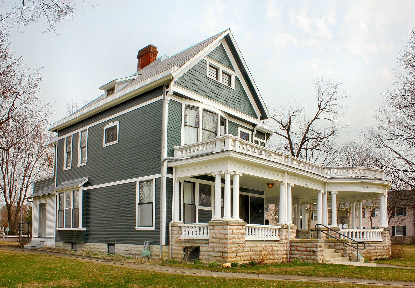 1600px Home of Warren G. Harding 2011