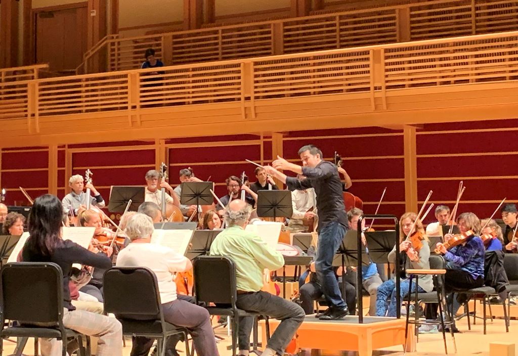 lecce chong orchestra rehearsal crop