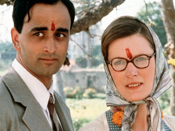 jewelinthecrown ep1 603x452