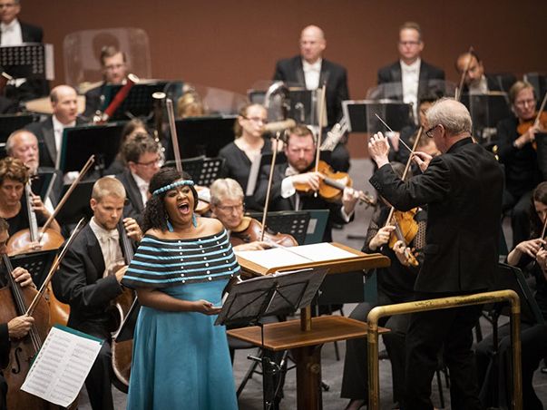 MN orchestra in SouthAfrica 603x452