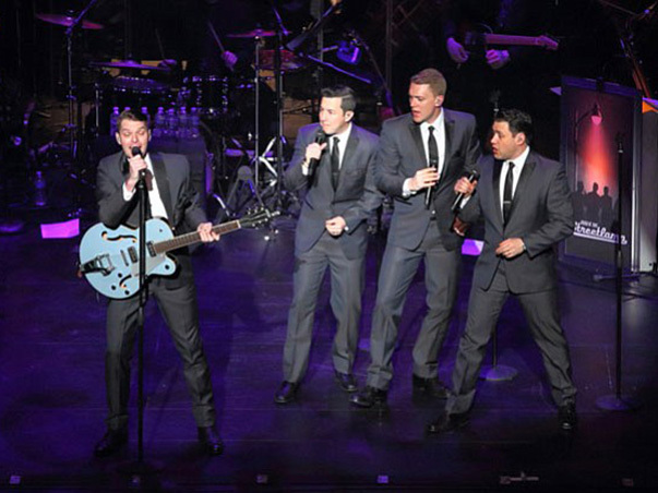 Under Streetlamp 603x452