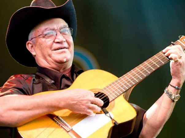 eliadesochoa 603x452