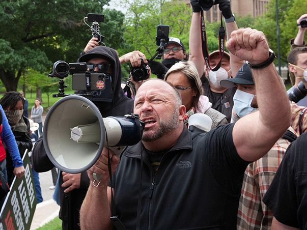 frontline unitedstatesofconspiracy 603x452